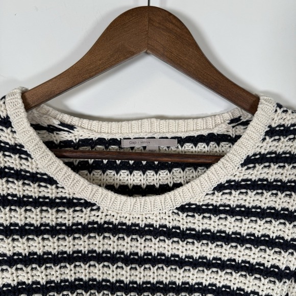 Gap Womens Medium Striped Chunky‎ Crewneck Sweater Navy / White 100% Cotton - Picture 3 of 5